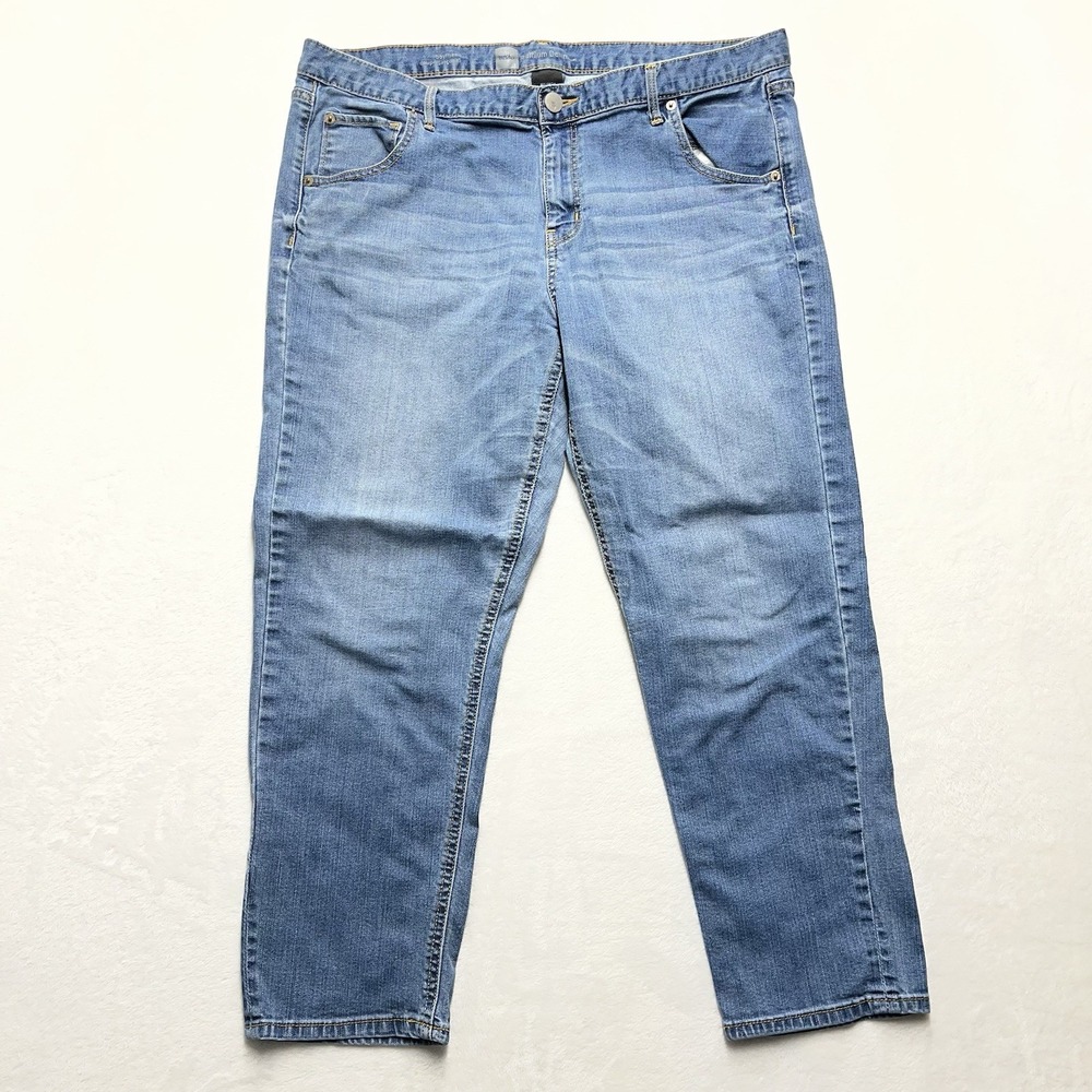 Mossimo Premium Denim Jeans Womens 16 Light Wash Casual Basics